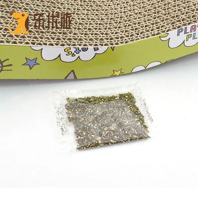 Arch-Shaped Cat Scratcher Pad